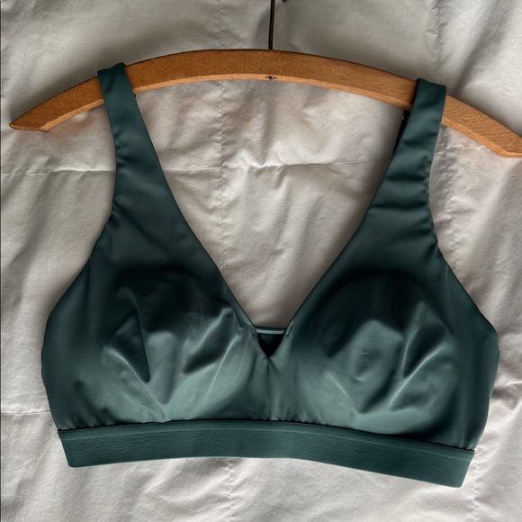 Lively  The Wireless Bra size M wide straps - Picture 1 of 7